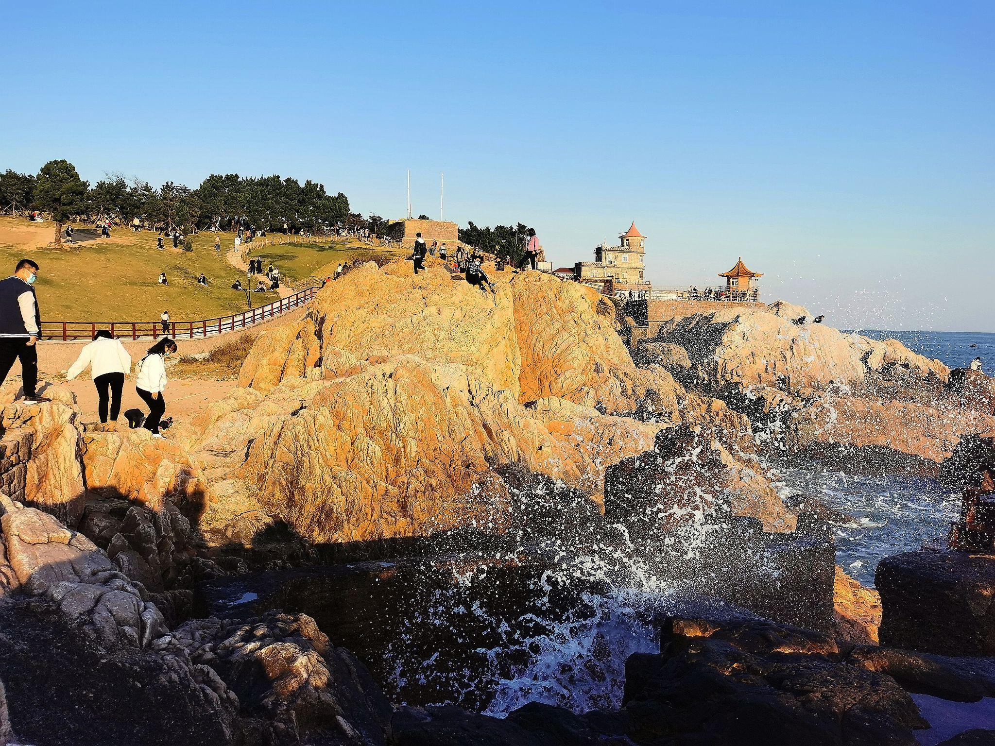 青岛小麦岛公园被称为小垦丁你觉得景色怎么样