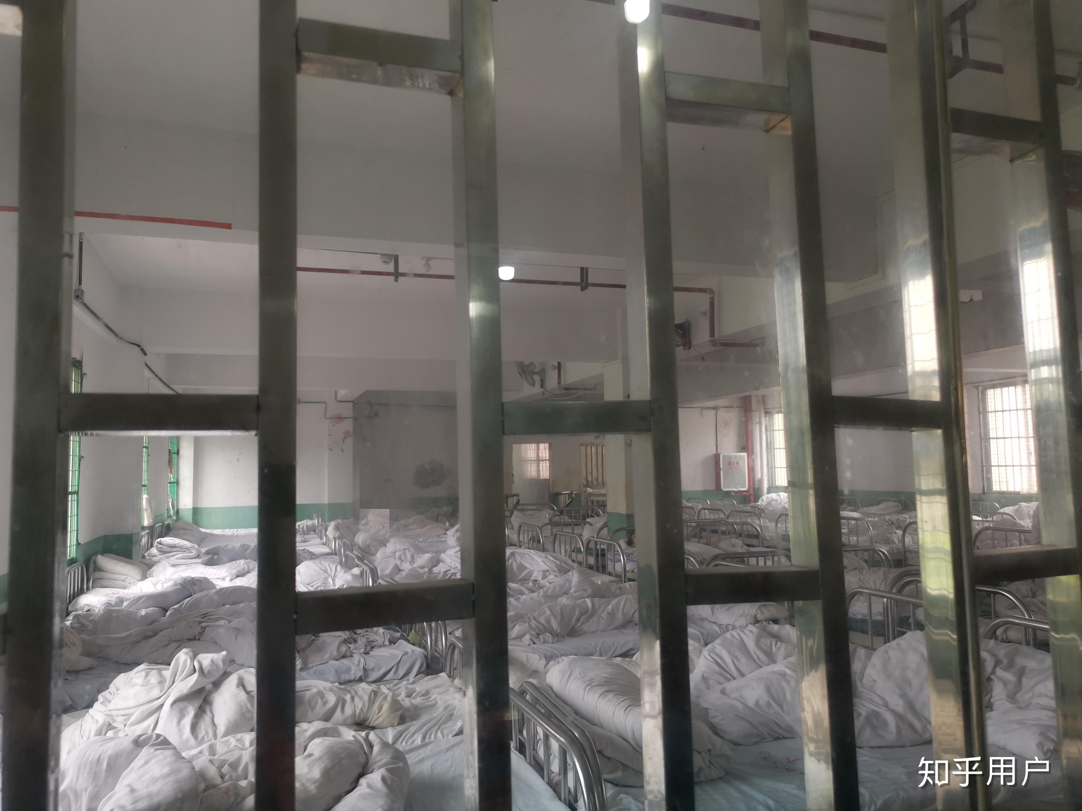 精神病医院每月费用一样吗知乎(精神病医院一年的费用)
