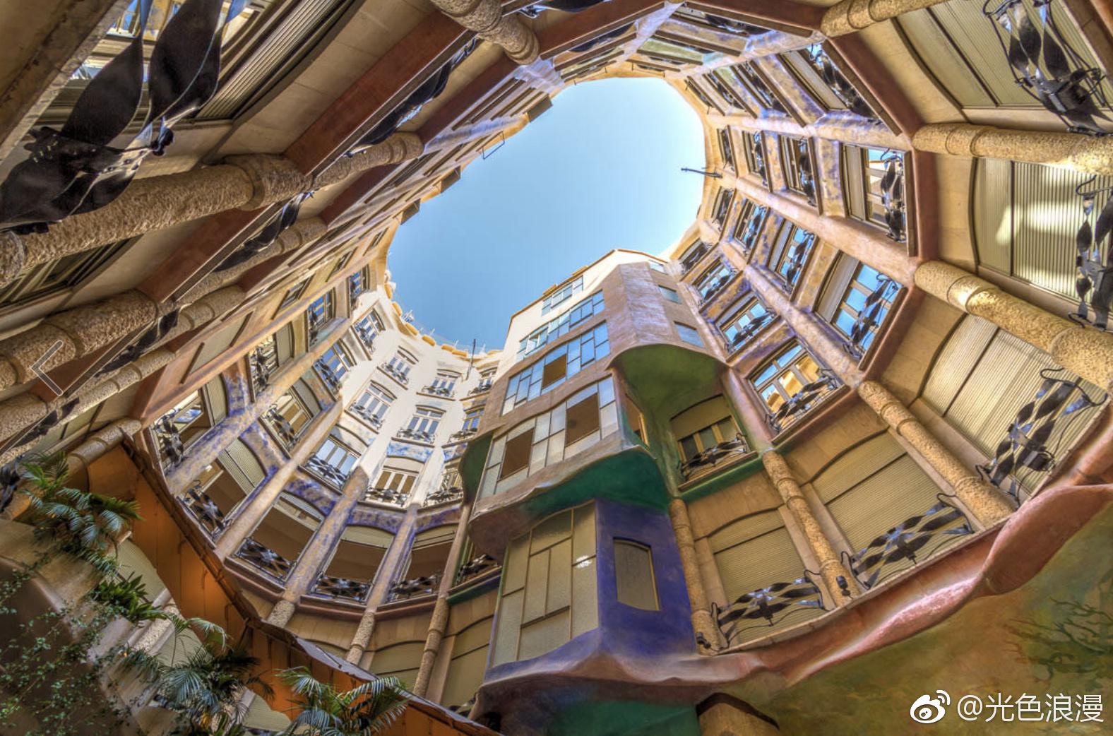 巴塞罗那大厦街道和安东尼Gaudi市秀丽 编辑类图片. 图片 包括有 重要, 卡塔龙尼亚, 地产, 背包 - 113478610