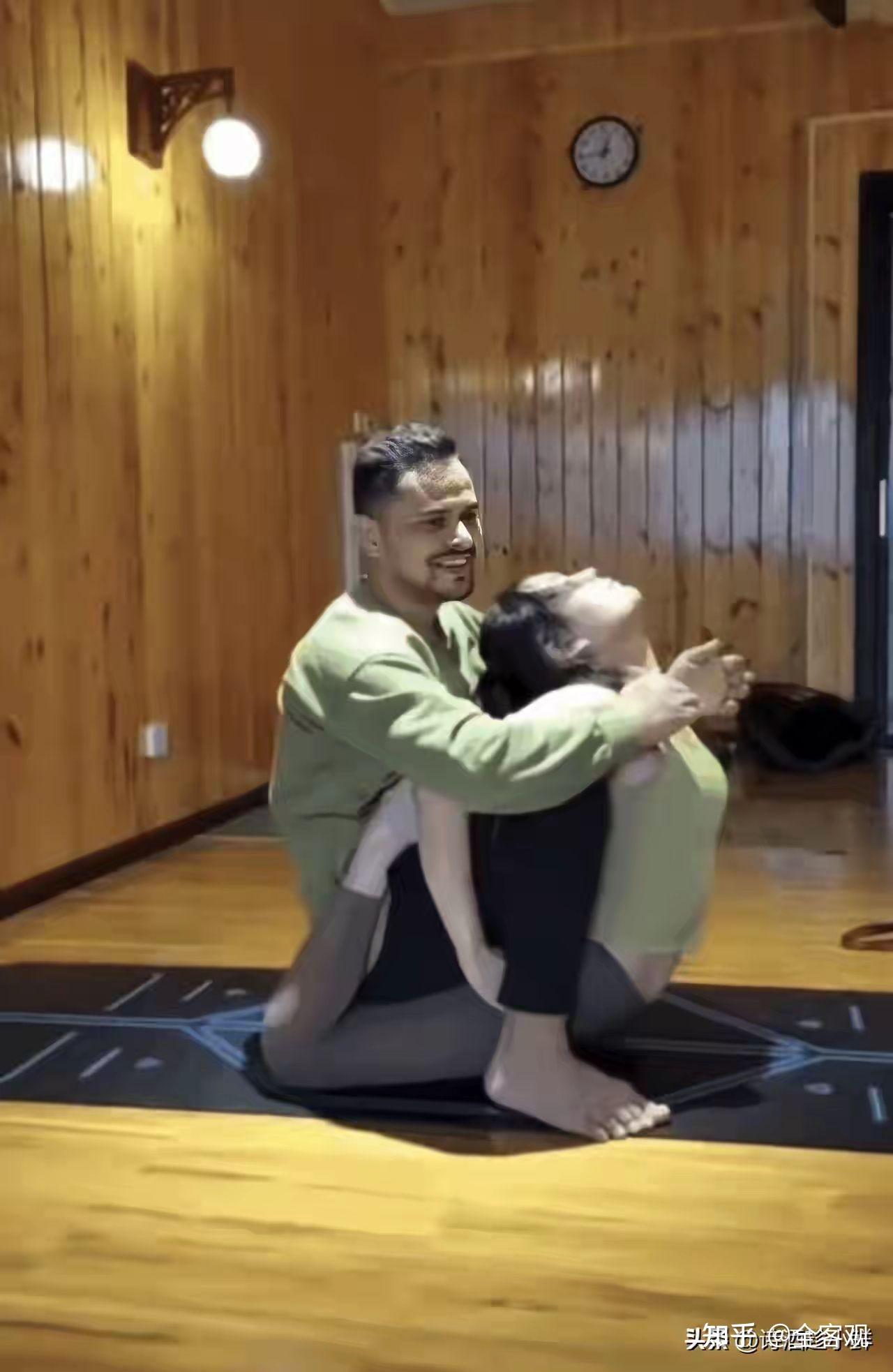 另一处古代雕刻:明显性交体位