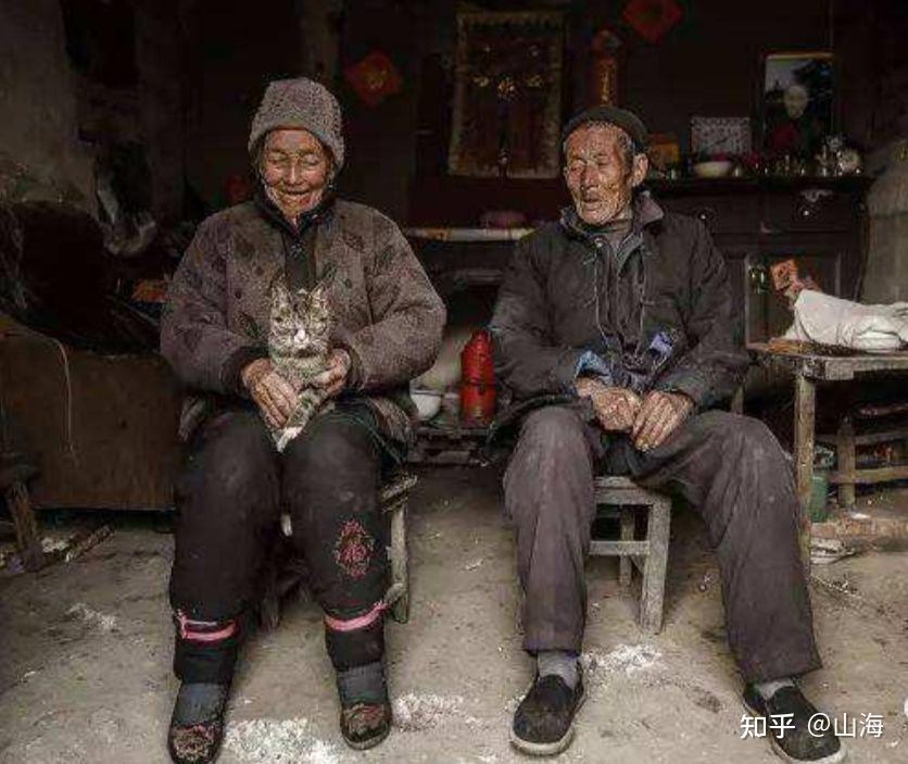 留洋女博士抛弃含辛茹苦供学的贫困农民父母