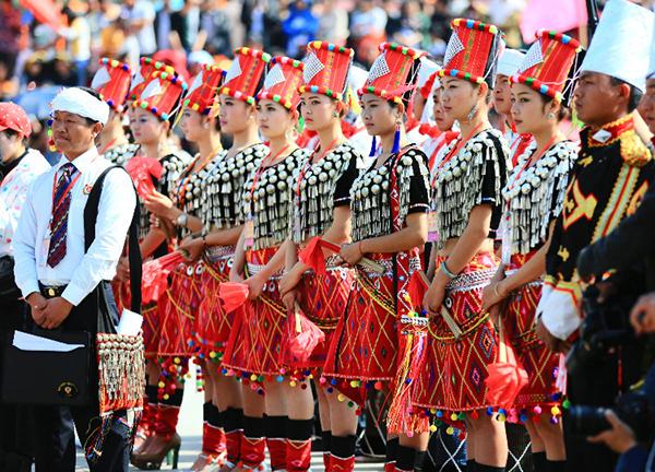 国内外の人気！ ✓ 中国 雲南省 少数民族 手織 布 ハンドメイド 手芸