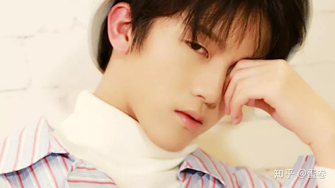 蒙面小熊为少年歌手孙亦航庆生为梦拼搏与爱同行