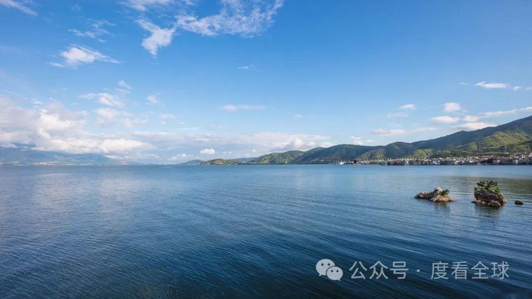 滇池和洱海哪个大？滇池 vs 洱海：云南两大湖泊对决！ - 知乎