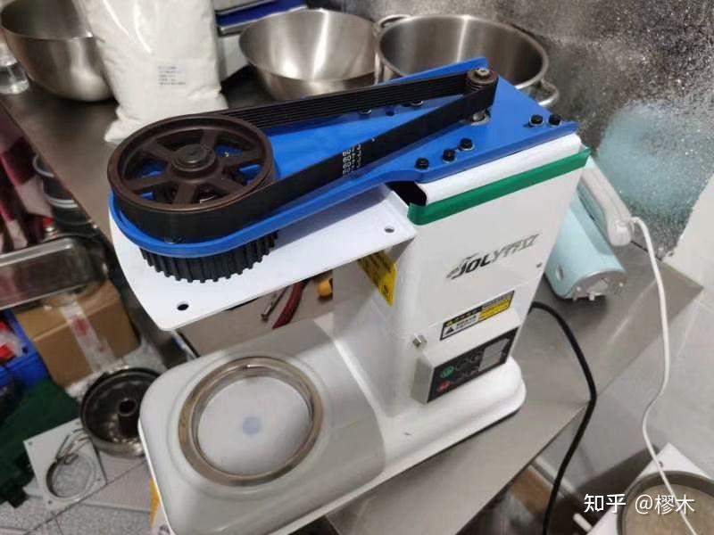 从机械传动角度看乔立厨师机7600和乔立7500的区别