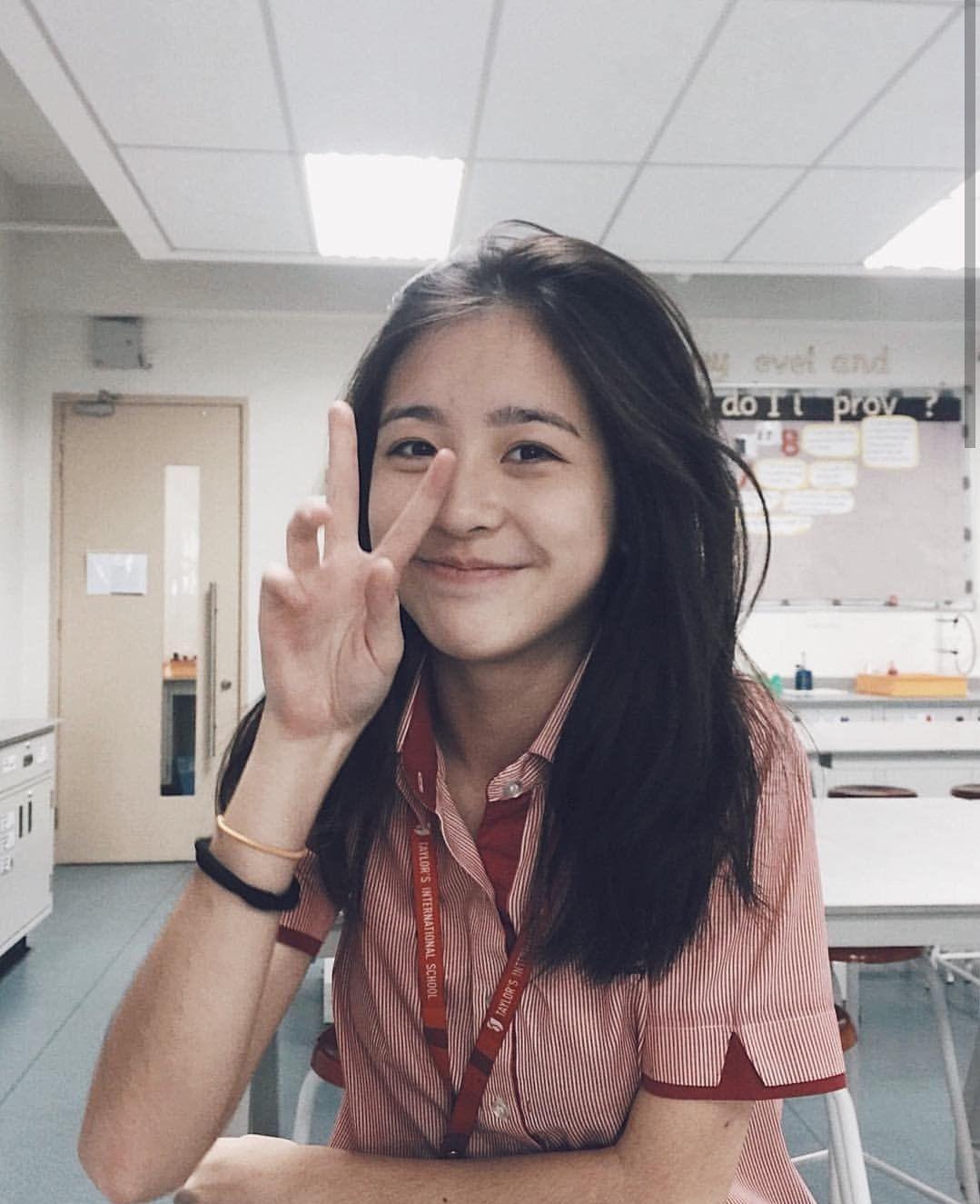 你见过最美的初中女生是什么样子? - 知乎