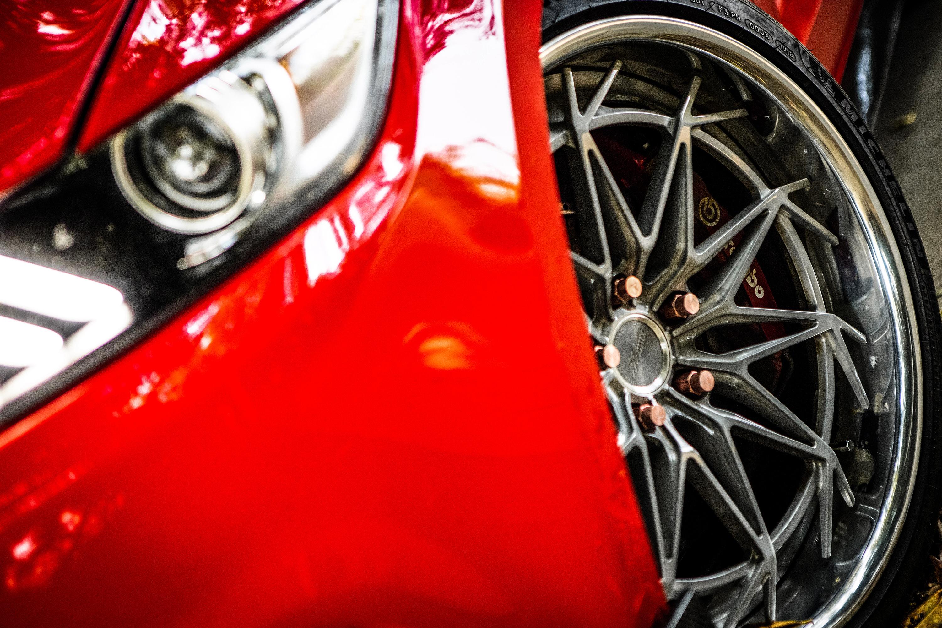 红色野马mustang也玩起了高端抛边mmx轮毂