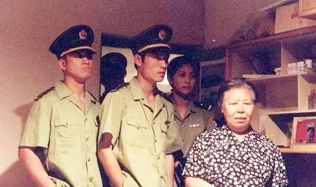 反社会人格白宝山中国刑侦一号案世界刑侦第三案枪决于新疆