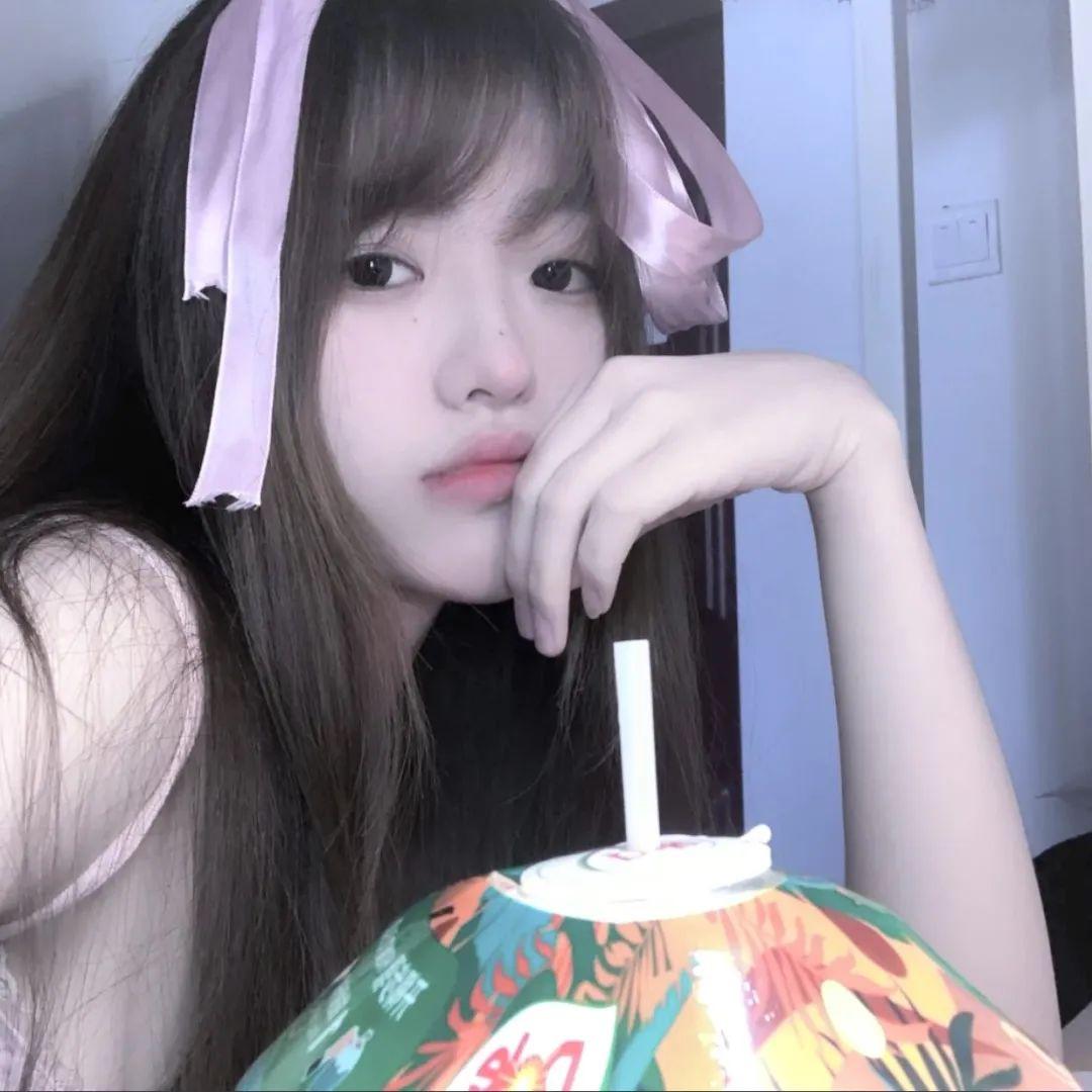 女生头像又纯又欲的甜妹头像绝绝子