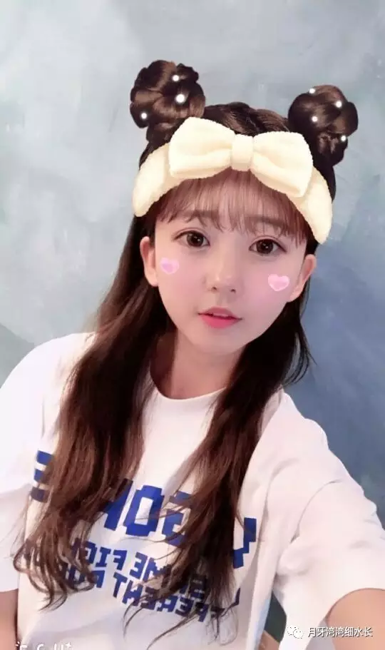 生日:1995年3月16日地址:上海今天为大家带来这位女神:张笑宇朱梓萱