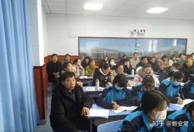 为促进安徽省阜阳市阜南县第三中学青年教师的专业发展,推动他们迅速