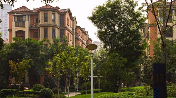法拍房金水区普罗旺世小区比市场价低200万