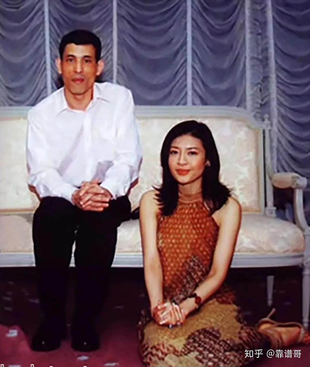 西拉米成了被迁怒的替罪羊,王储其实早就跟其他情人同居,而国王干脆把