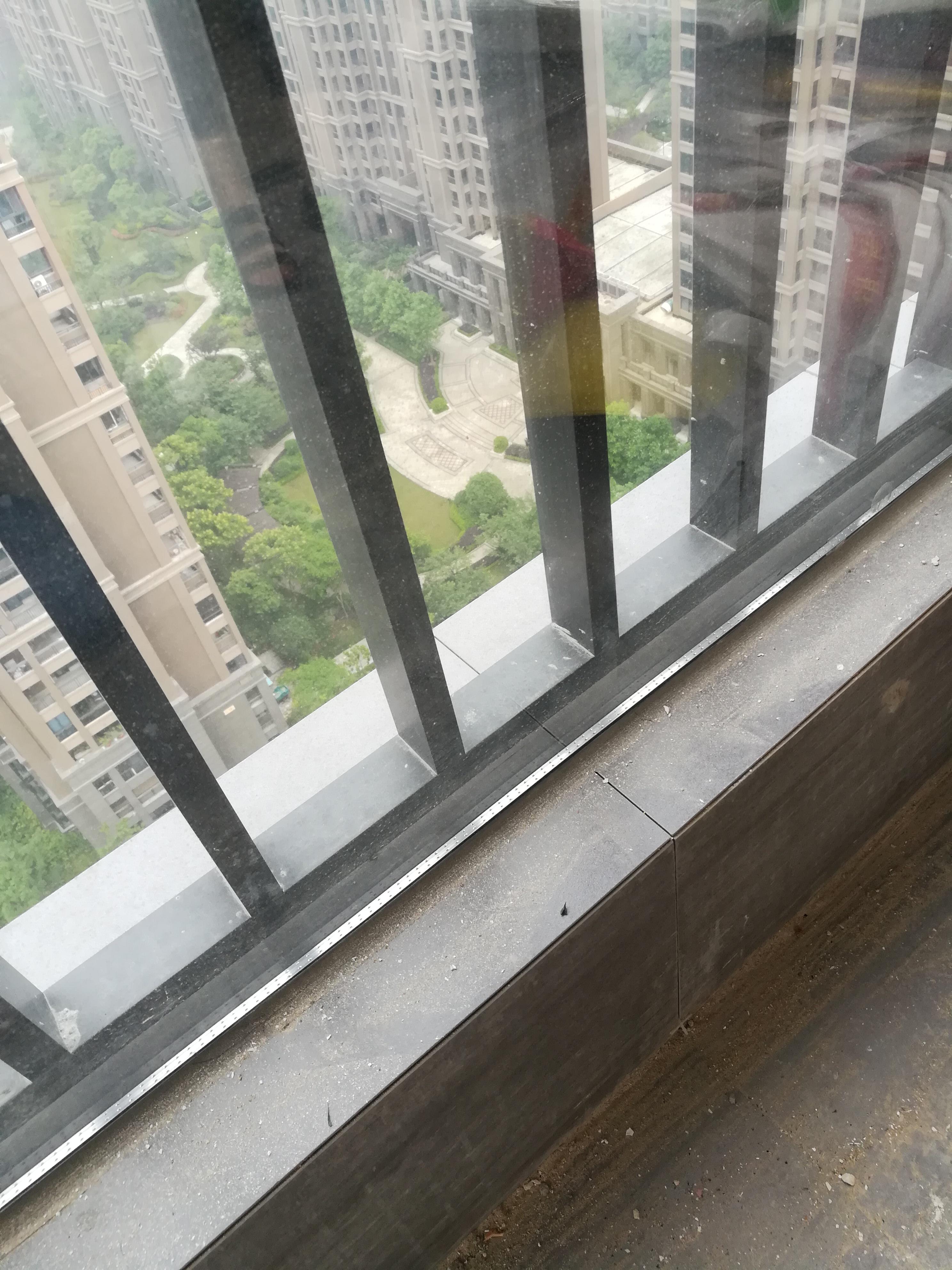 挡水石到场卫生间瓷砖粘贴主卧阳台瓷砖粘贴阳台瓷砖粘贴厨房瓷砖粘贴