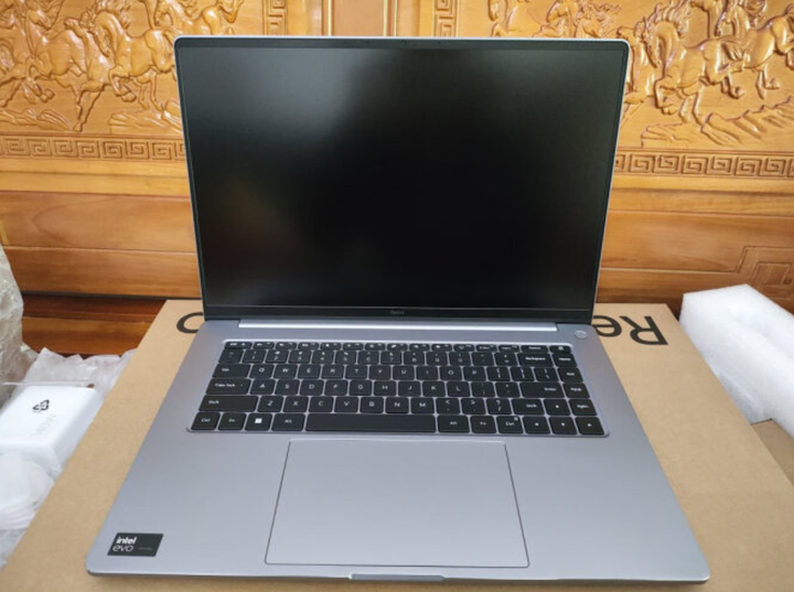 小米redmibookpro162024红米bookpro162024怎么样体验十六天优缺点