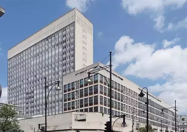 艺术留学时尚的灵魂注定相遇你们要的伦敦时装学院超强干货来啦