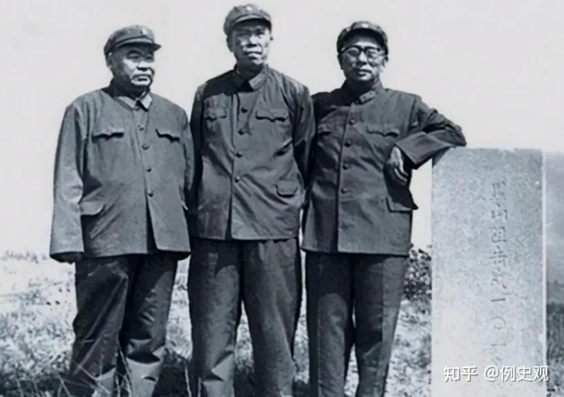 1947年梁兴初被提为十纵副司令，他却不满其职务，林彪：再提一级 - 知乎