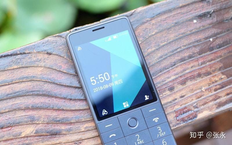 小米新品"老人机":内置小爱同学,售199能否撼动老年机市场 - 知乎