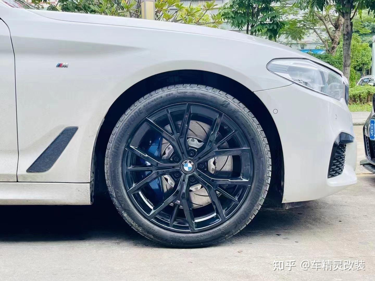 宝马5系刹车改装阿基波罗8n大六卡钳定制蓝色卡钳宝马m标