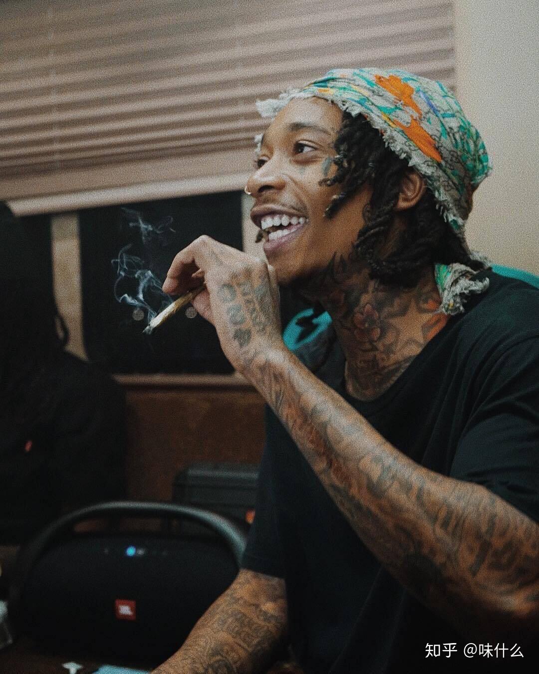 如何评价美国说唱歌手 wiz khalifa? - 知乎