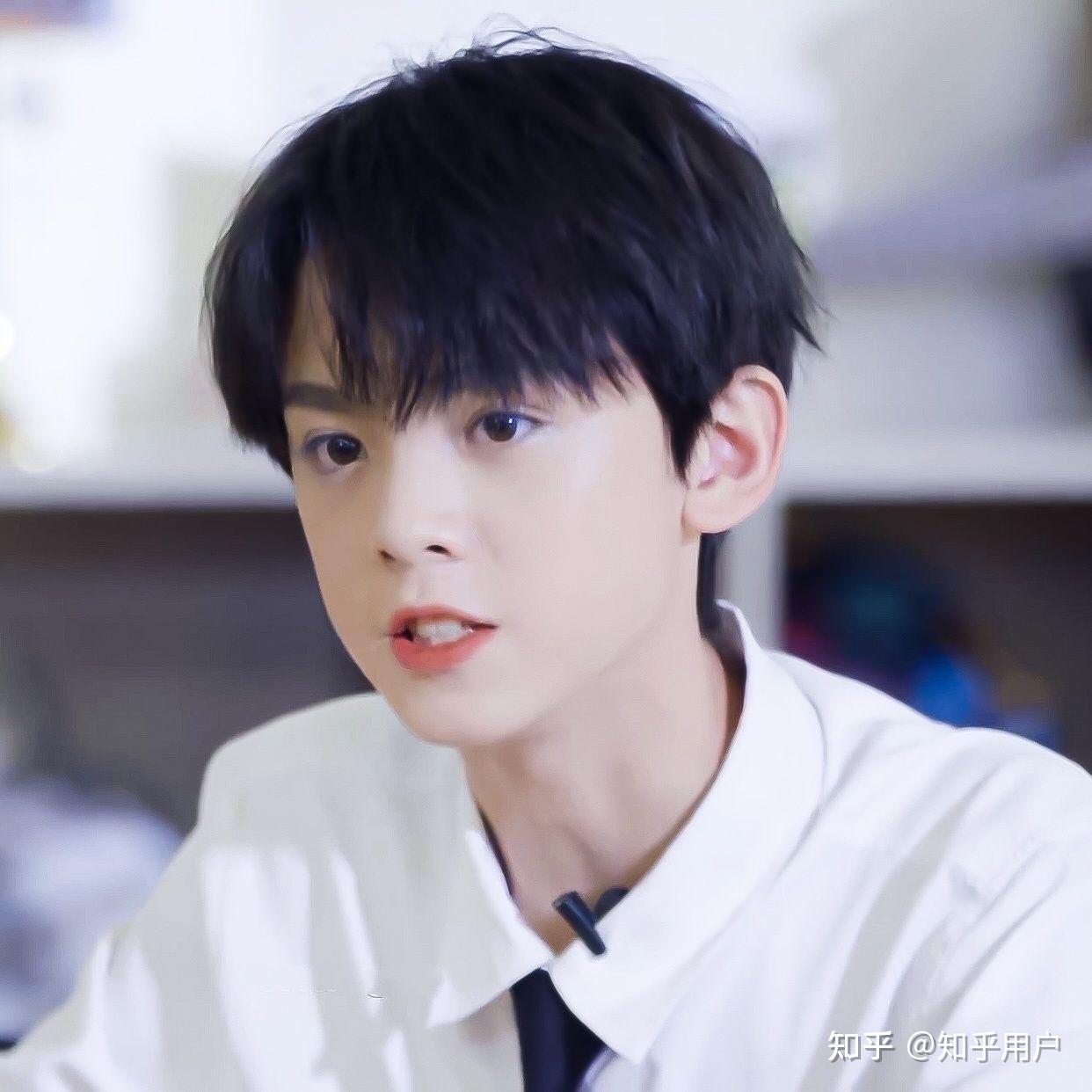 有什么不喜欢tf家族三代左航的点吗? - 知乎