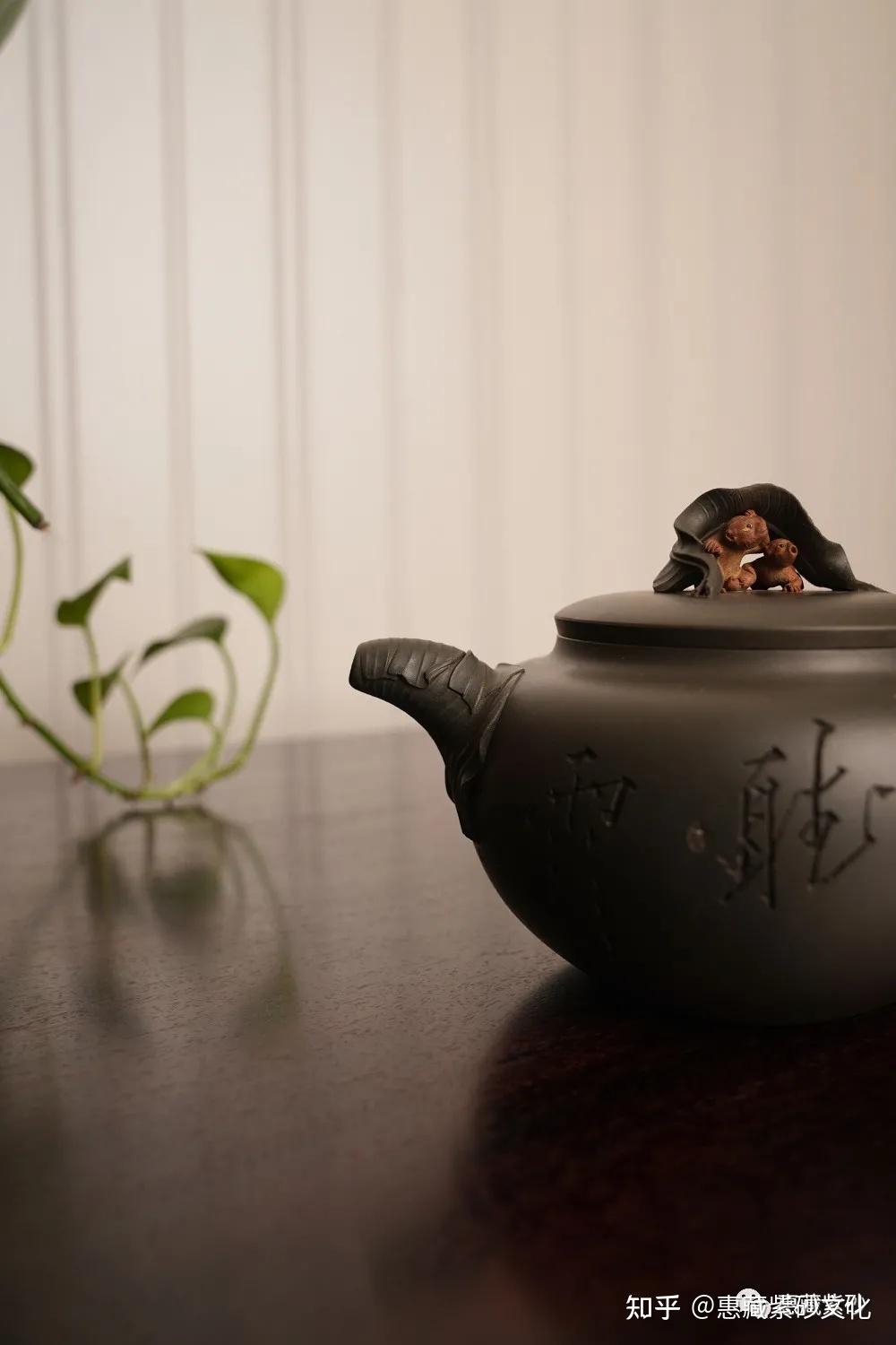 惠藏紫砂 | 【听雨】名家李涵鸣,紫砂壶的自然之趣