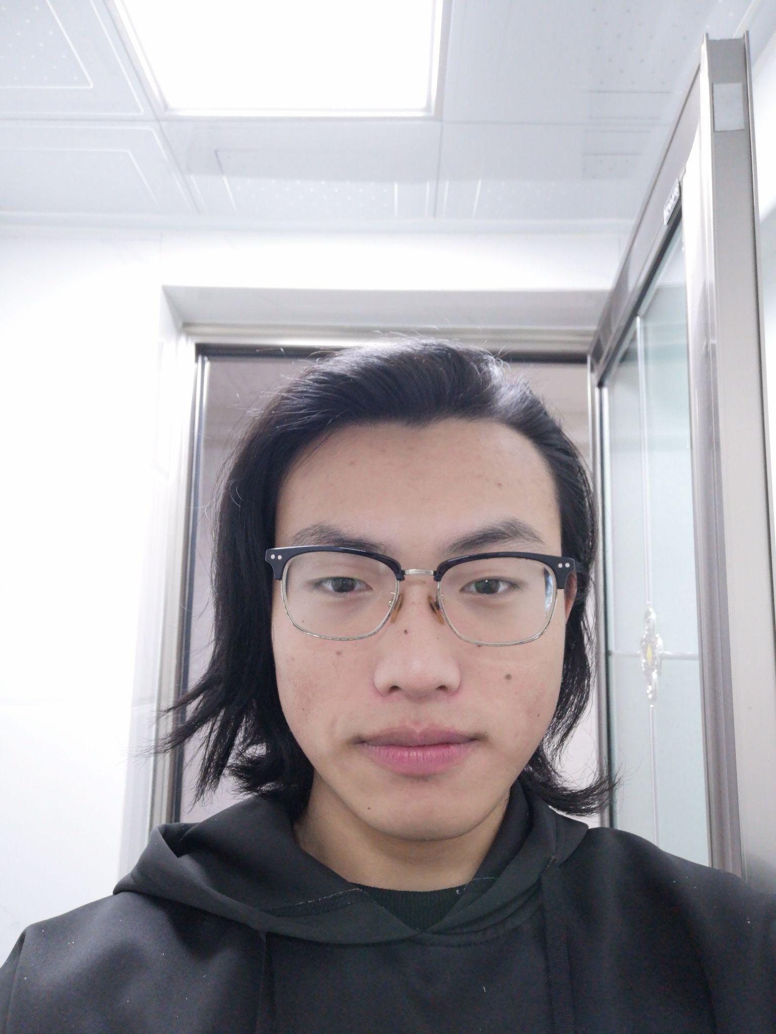 男生长得丑还留长发是什么体验?