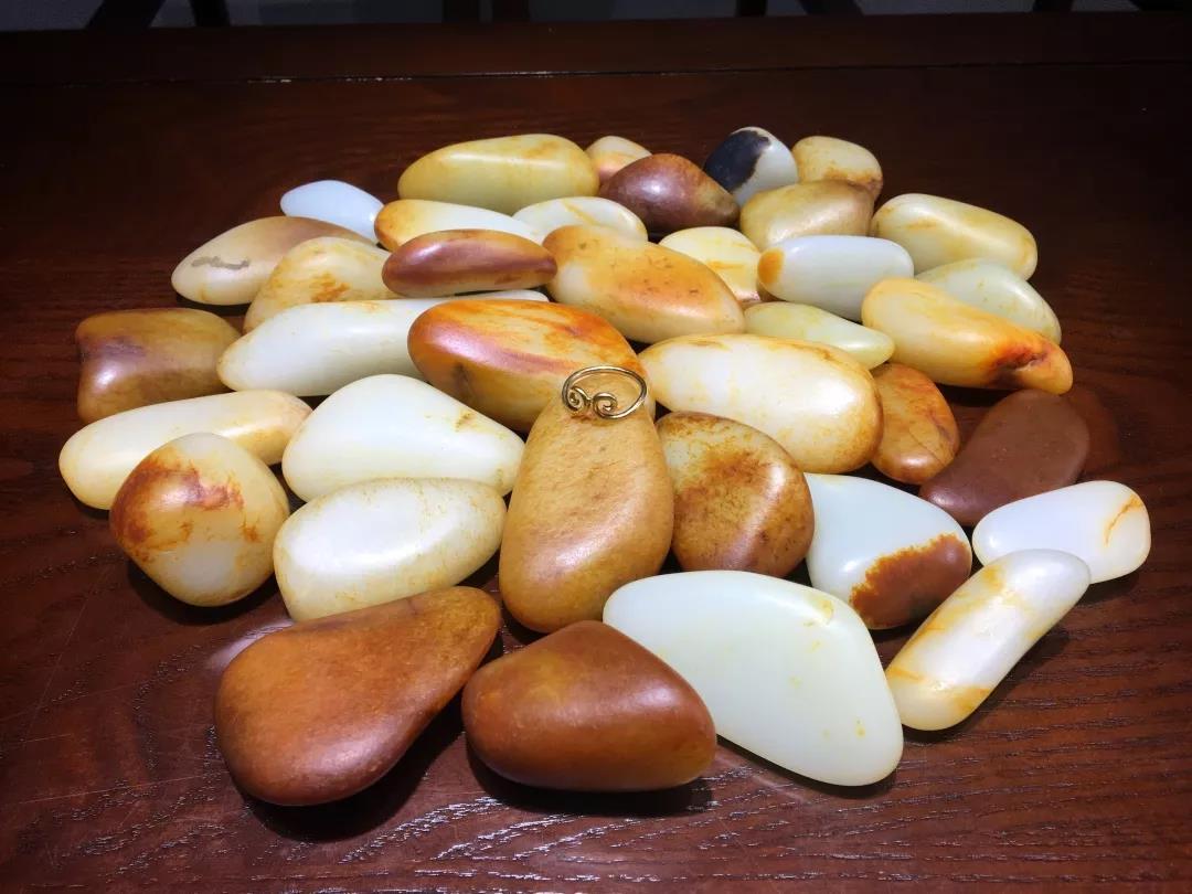 紫曰 一文看懂全部和田玉产地 这些产玉的地方你知道吗 知乎