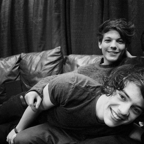 如何评价onedirection成员louistomlinson