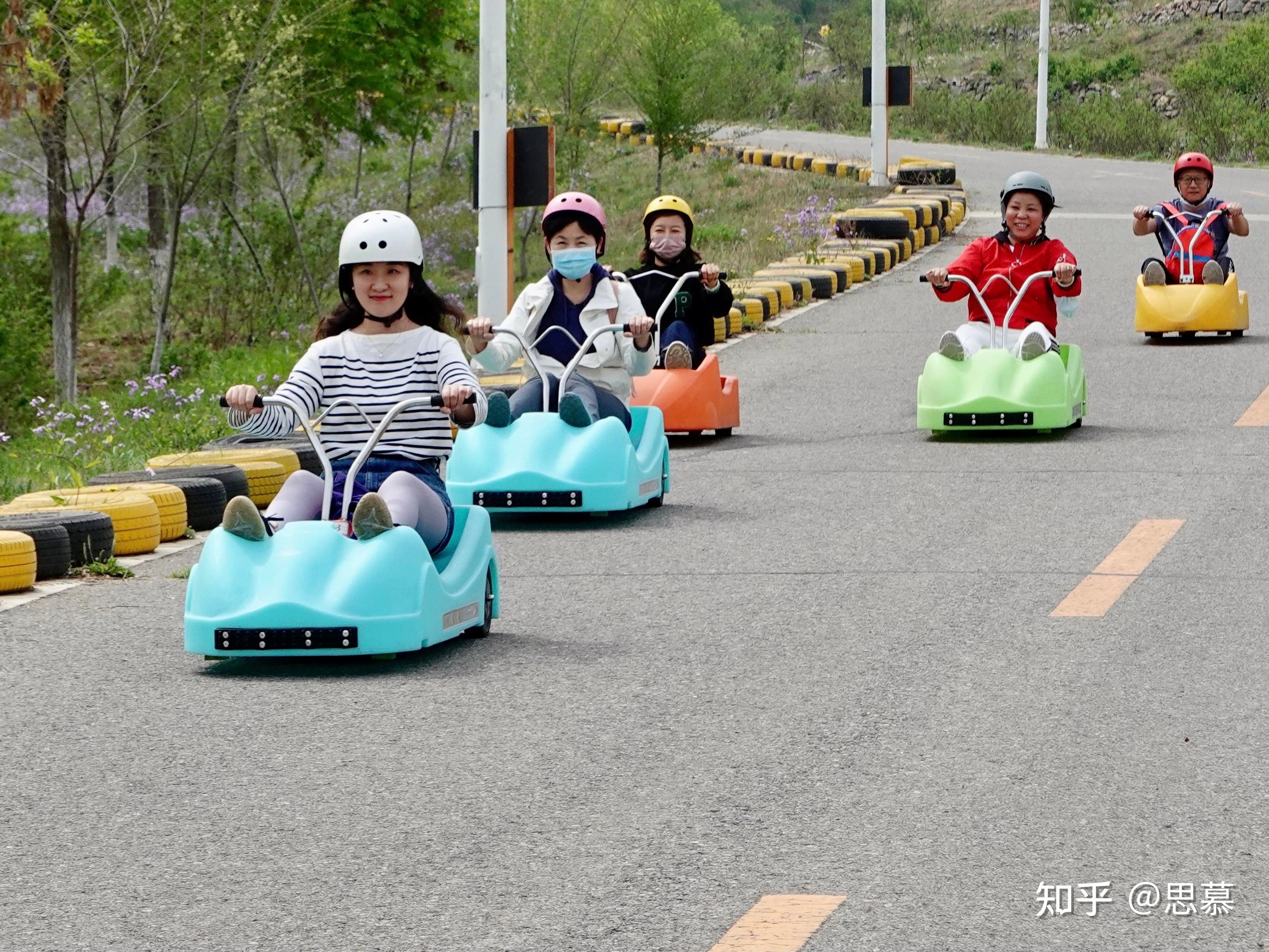 五一不出京去哪玩好呢?来密云玫瑰情园景区,打卡北京超火的山地滑车