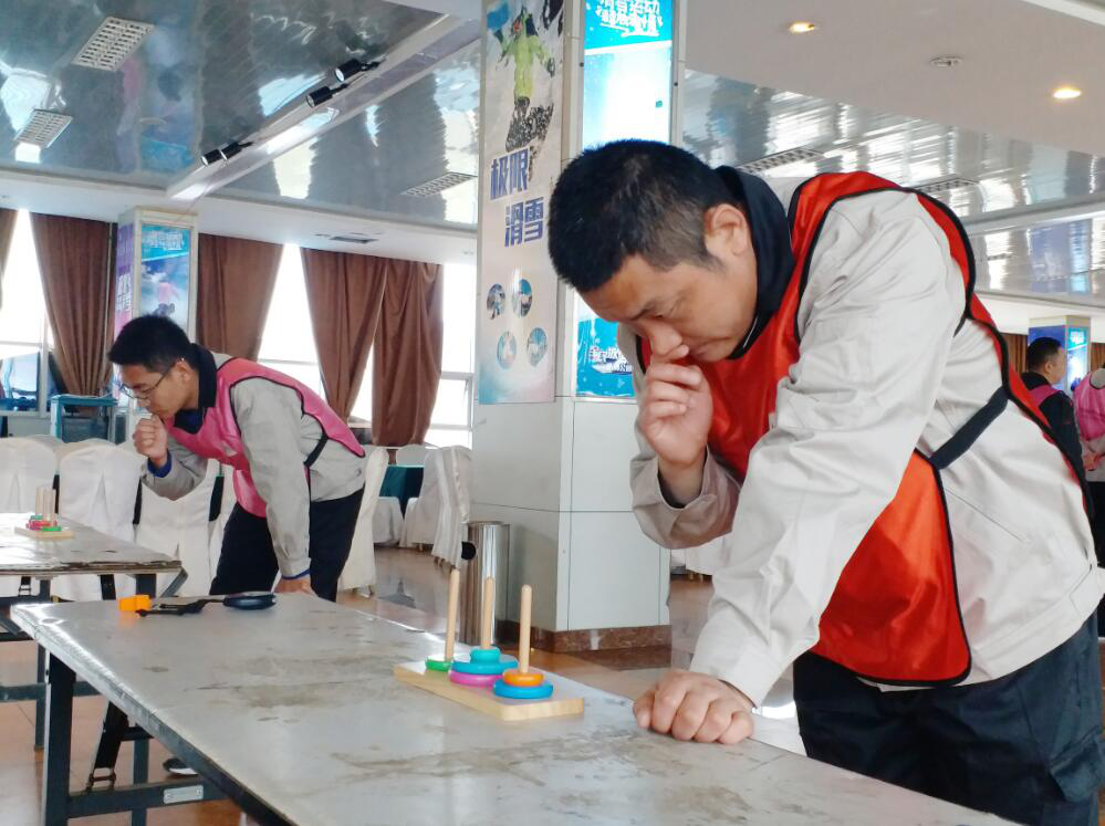 石家庄美诺 企业团建 室内户外都可以玩的拓展培训项目：汉诺塔 - 知乎
