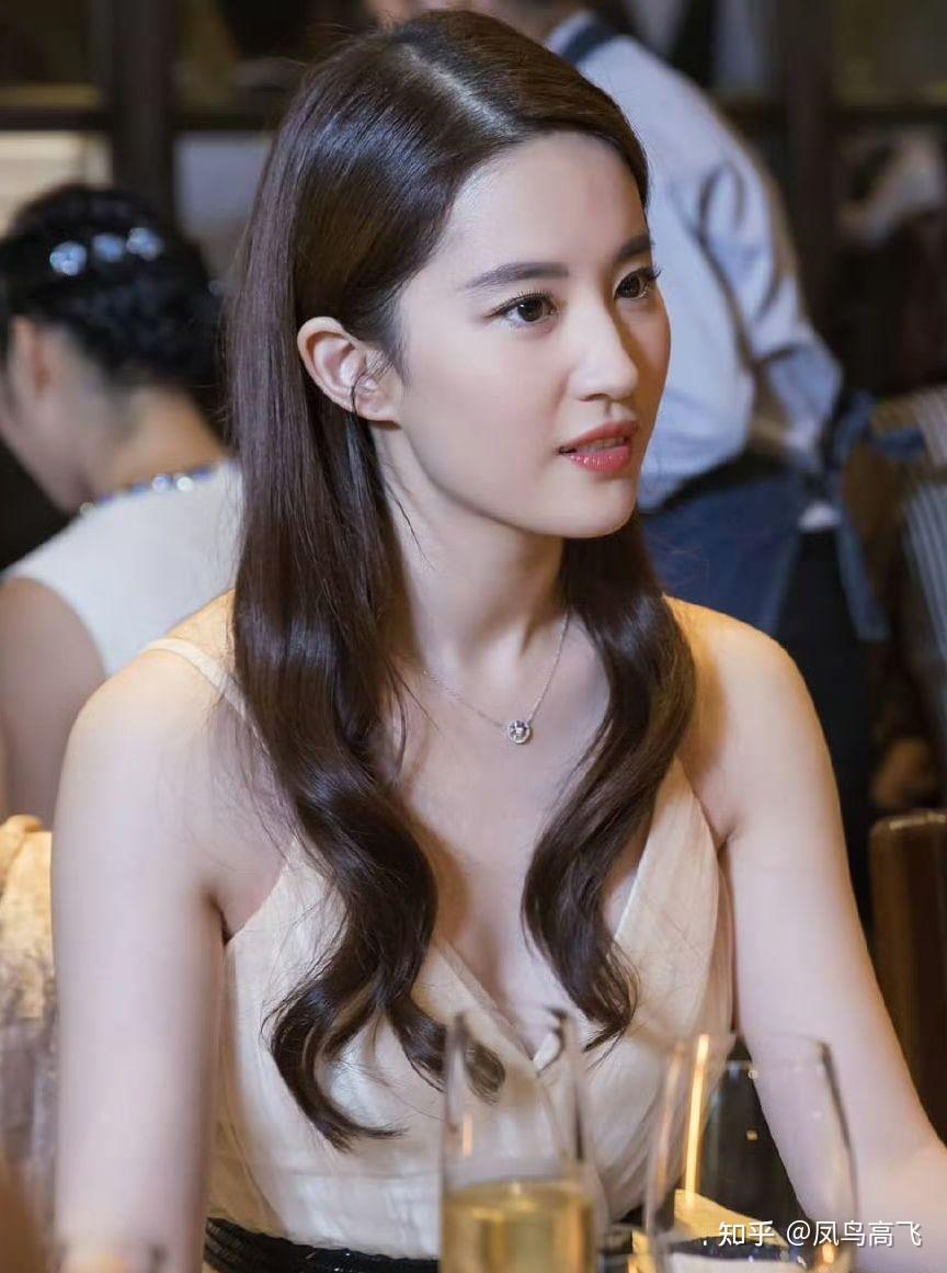 刘亦菲的美貌是否被吹捧过度了? - 知乎