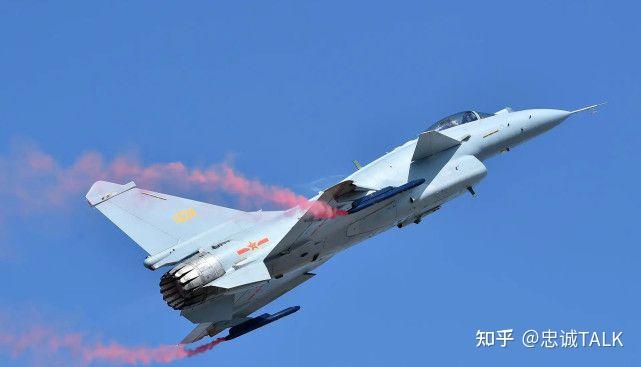 歼-10B再出国，军演场上表现神勇，过渡机型居然成了海外明星 - 知乎