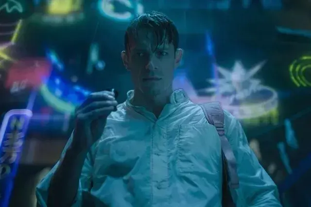 如何评价Netflix美剧《副本》(Altered Carbon)?
