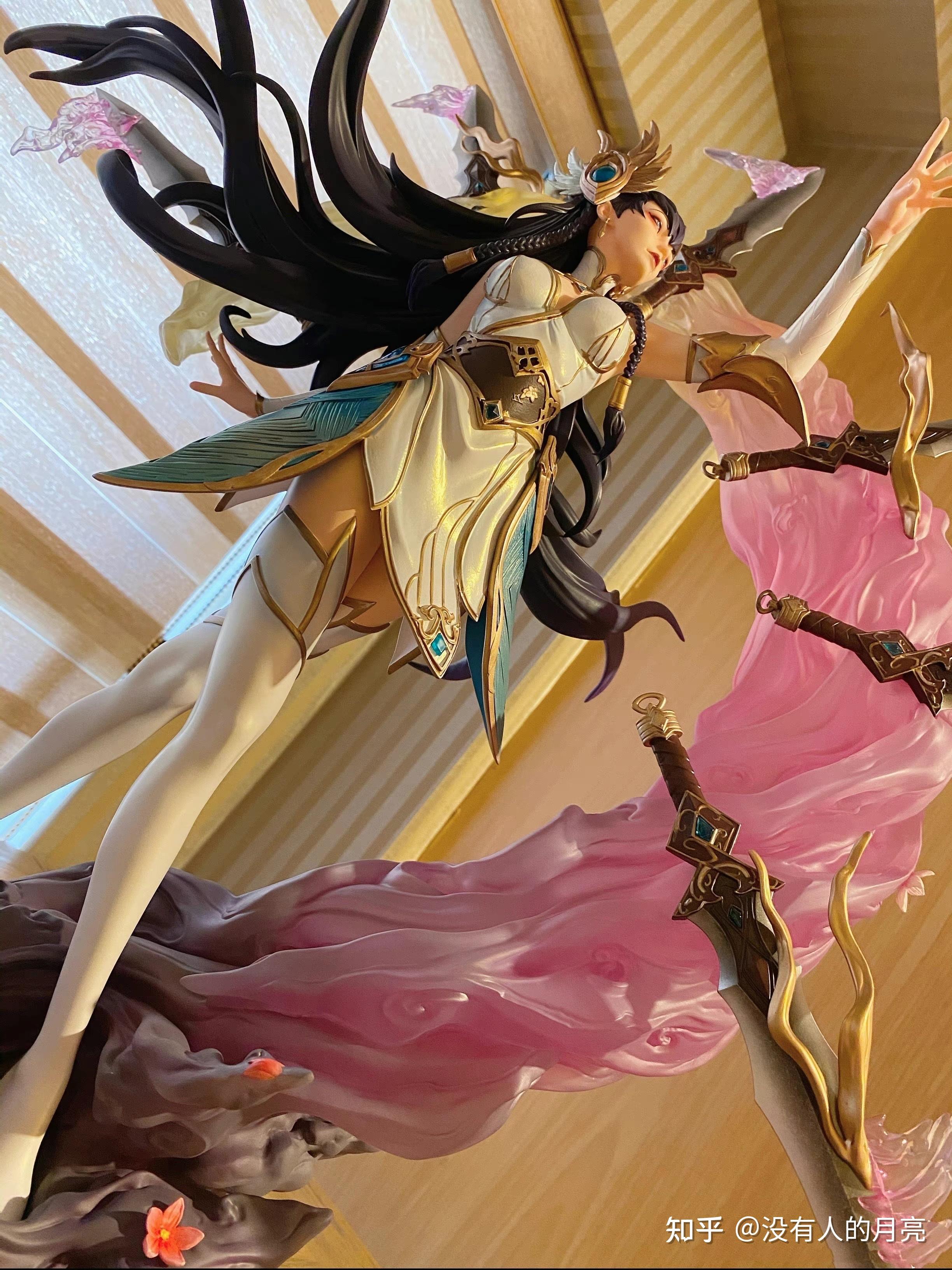 为什么lpl的刀妹都不用ig的冠军皮肤难道手感真的不行吗