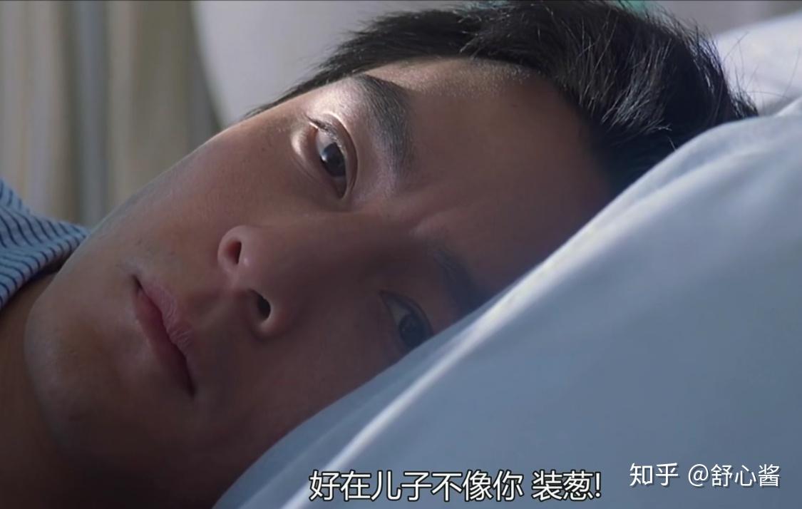 同样饰演悍匪除暴和新警察故事中吴彦祖的角色有哪些异同