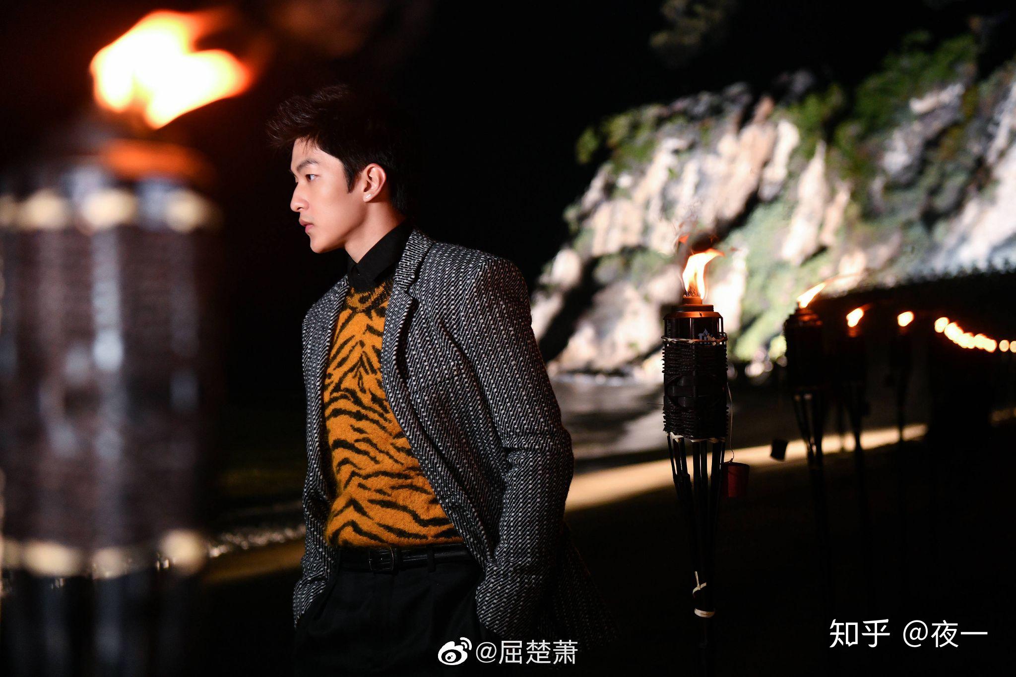 你认为屈楚萧最动人的照片是哪一张