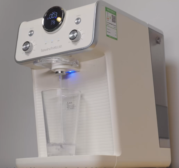 净水器推荐性价比：净水器之间的对决，到底谁是净水之王？！（附：碧云