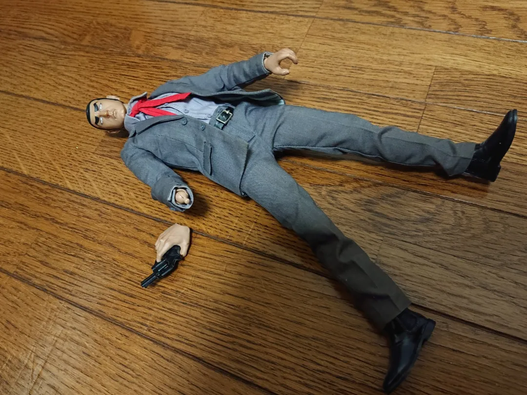 日本73级地震震坏无数宅男手办连珍藏的se情漫画都震出来被老妈发现了