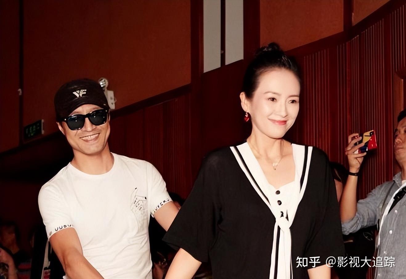 当年汪峰和康作如在一起也算是一笔烂账,康作如为了汪峰的事业着想