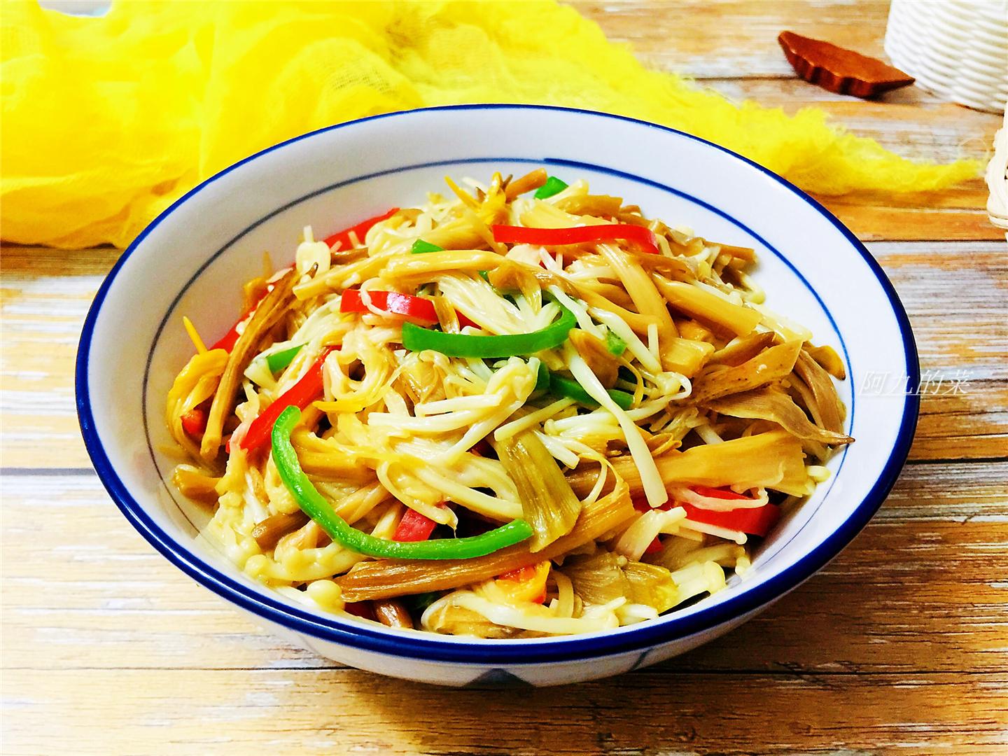 金针菇别油炸了和它一起炒比油炸健康营养高多吃健脑益智