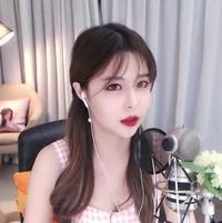 已认证账号aggro电竞斗鱼350w粉女主播苏恩被封!