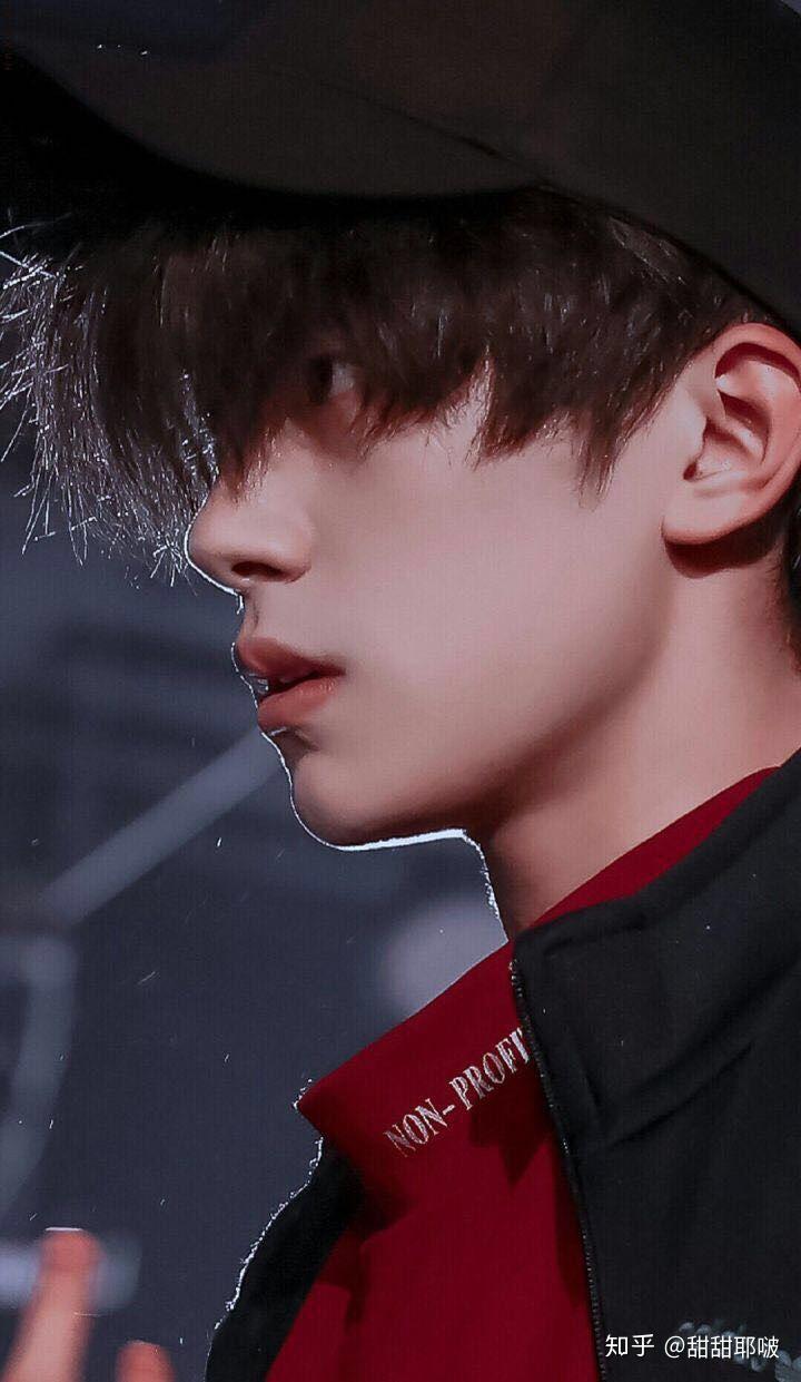 易烊千玺图片高清大图片 v2-47b9d780dc9589a2e749abf678687648_r.jpg