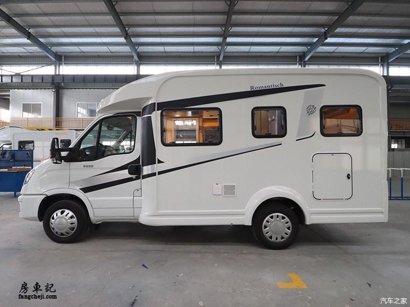 你一定会爱上它的精致内饰功能强大卫航罗曼特斯t型房车
