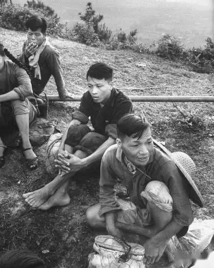 老照片:1962年10万人大逃港事件 - 知乎