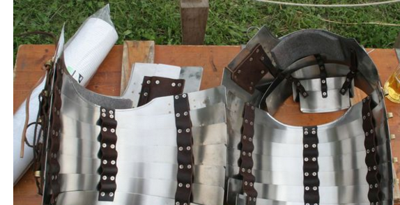 如何制作罗马环片甲?