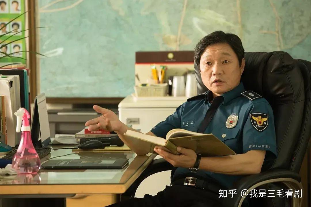 【韩影推荐】奇幻喜剧电影片《奇妙幽灵》由马东锡,金英光和李瑜瑛