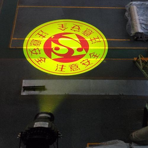 起重机投影灯为生产安全赋能