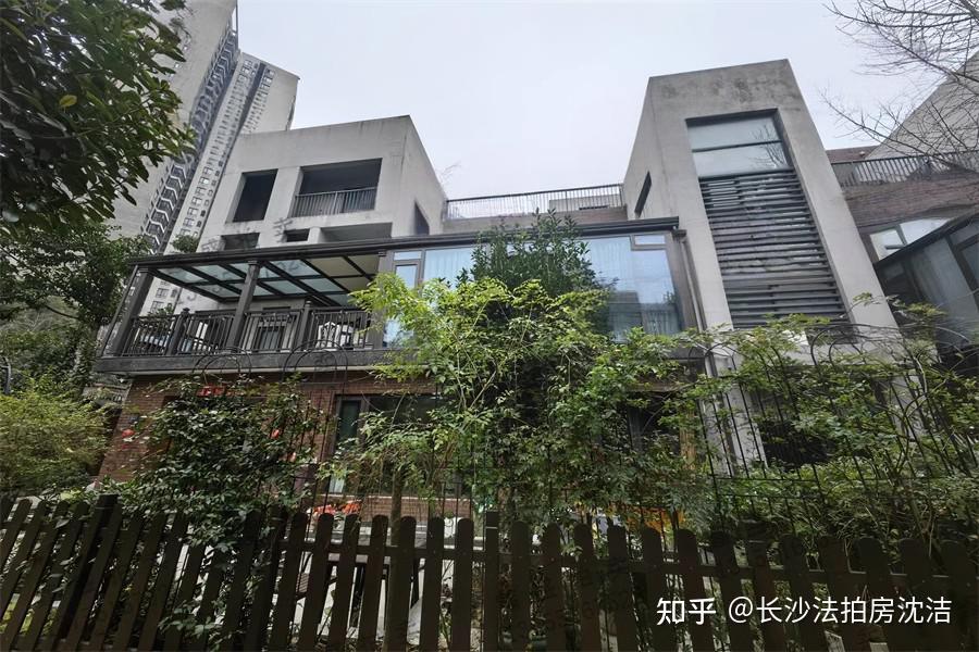 5.3折!主城区地铁口叠墅,长沙万科城,法拍房直降163万起拍 - 知乎