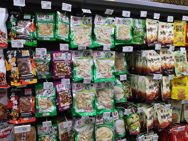 一只“泡椒凤爪”啃到底,有友食品或空谈市场引领 - 知乎